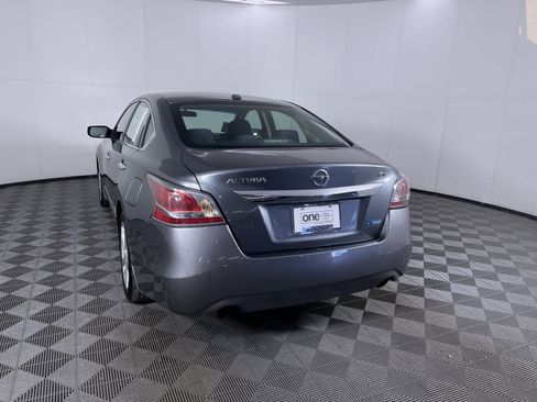 Used 2014 Nissan Altima 2.5 SV image 22