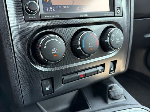 Used 2010 Dodge Challenger R/T RWD image 16