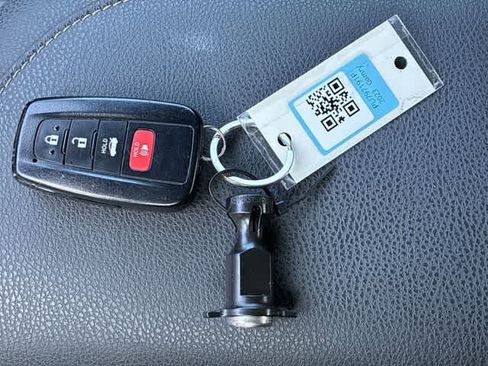 Used 2023 Toyota Camry XSE FWD image 36
