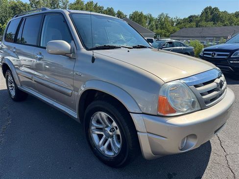 Used 2005 Suzuki XL7 2WD image 8