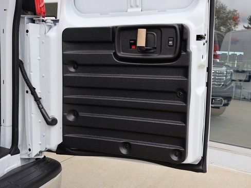 New 2025 GMC Savana 2500 w/ Enhanced Convenience Package RWD image 23