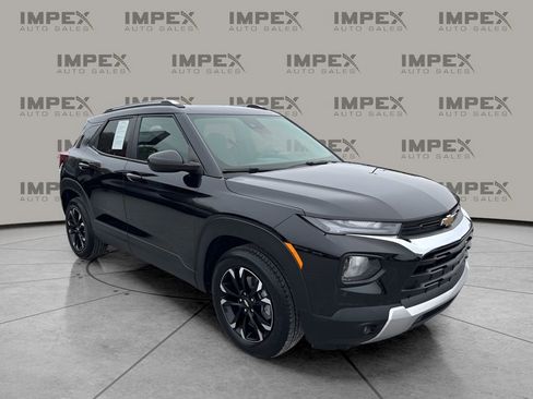 Used 2023 Chevrolet TrailBlazer LT w/ Convenience Package image 7