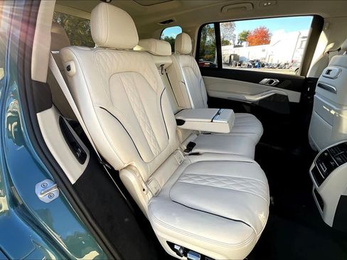 Used 2026 BMW X7 xDrive40i image 19