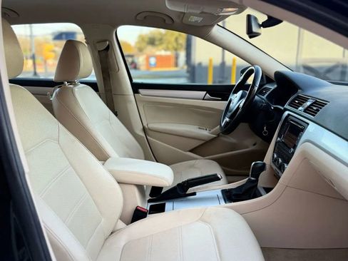 Used 2012 Volkswagen Passat 2.5 SE image 16