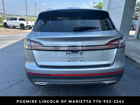 Used 2022 Lincoln Nautilus Reserve w/ Equipment Group 201A FWD image 6