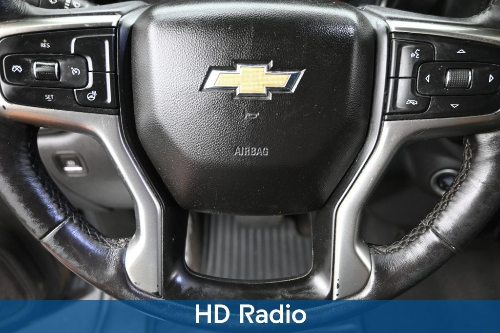Used 2021 Chevrolet Silverado 1500 LT w/ Convenience Package II AWD/4WD image 17