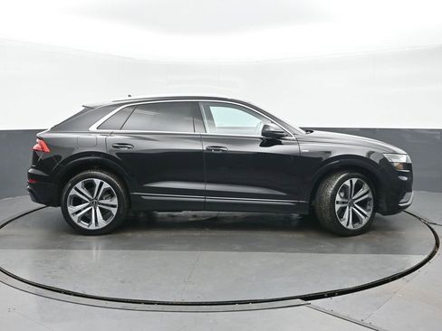 Used 2021 Audi Q8 Prestige w/ Prestige Package image 2