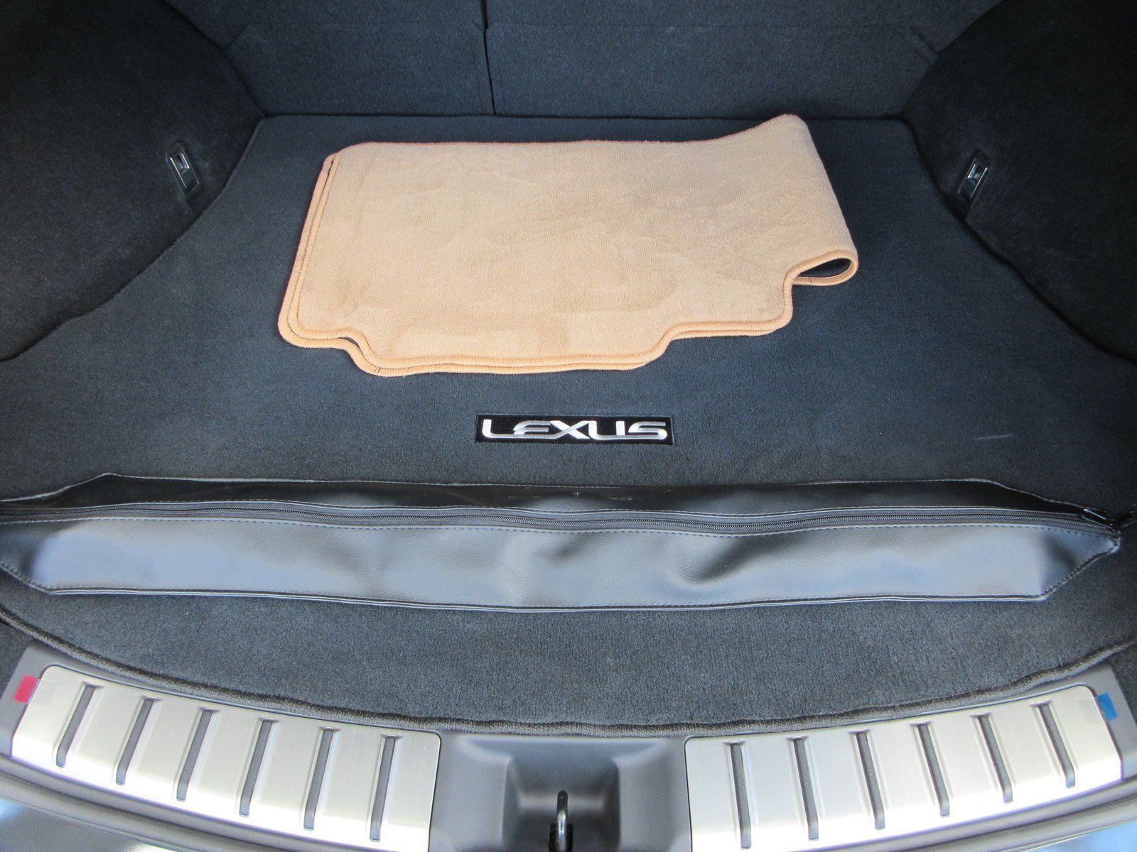 Used 2023 Lexus RZ 450e Premium w/ Technology Package AWD/4WD image 50