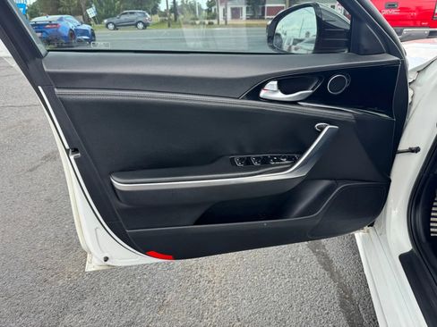 Used 2020 Kia Stinger GT-Line image 23