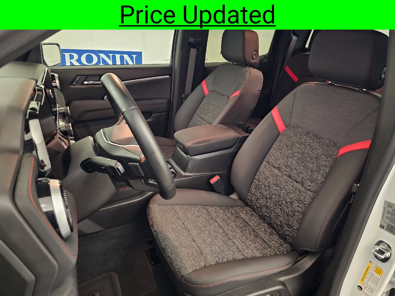 Used 2023 Chevrolet Colorado Z71 w/ Z71 Convenience Package 2 AWD/4WD image 6