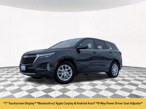 Used 2022 Chevrolet Equinox LT image 2