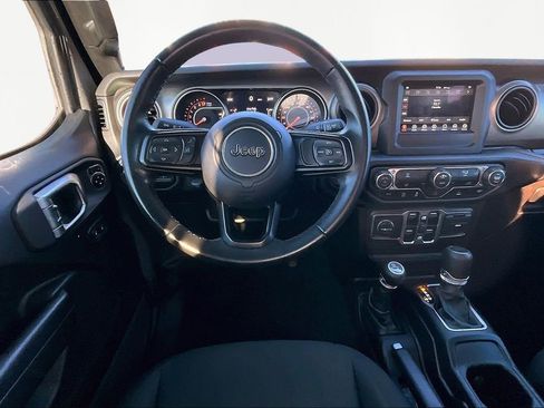 Used 2020 Jeep Gladiator Sport w/ Quick Order Package 24S image 8