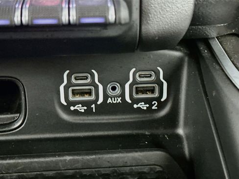 Used 2022 RAM 1500 Big Horn AWD/4WD image 25