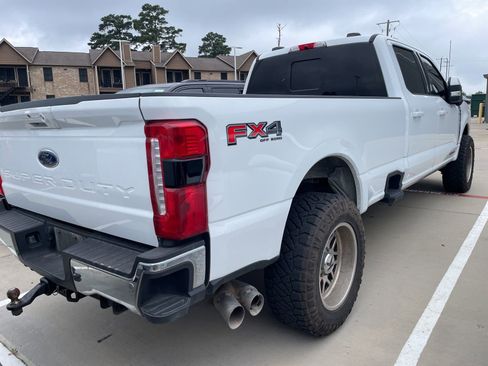 Used 2023 Ford F350 Lariat w/ Lariat Ultimate Package AWD/4WD image 4
