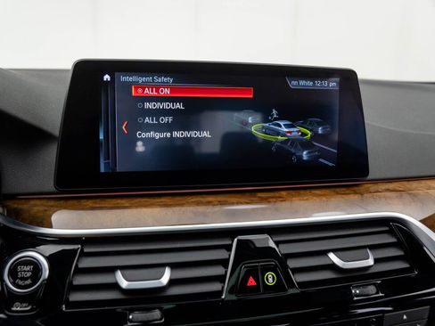 Used 2019 BMW 530i xDrive 530i xDrive image 26