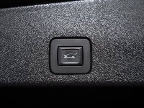 Used 2023 Buick Encore GX Essence w/ Experience Buick Package image 9