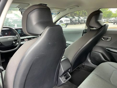 Used 2025 Kia K4 FWD image 26