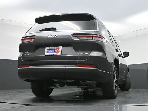 Used 2024 Jeep Grand Cherokee L Limited w/ Luxury Tech Group II image 34