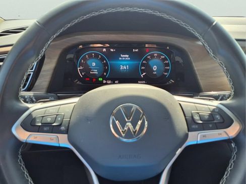 Used 2024 Volkswagen Atlas SE AWD/4WD image 17