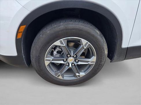 Used 2025 Chevrolet Blazer LT image 10
