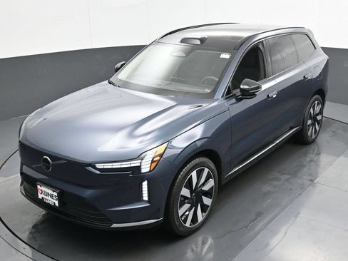 New 2025 Volvo EX90 Ultra AWD/4WD image 28