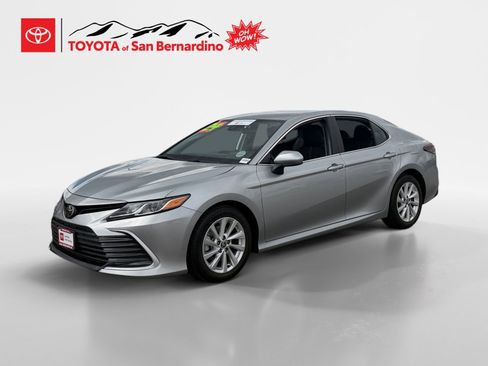 Certified 2024 Toyota Camry LE FWD image 1