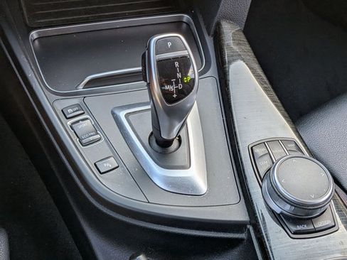 Used 2019 BMW 430i Convertible image 11