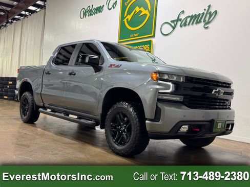 Used 2020 Chevrolet Silverado 1500 LT Trail Boss image 1
