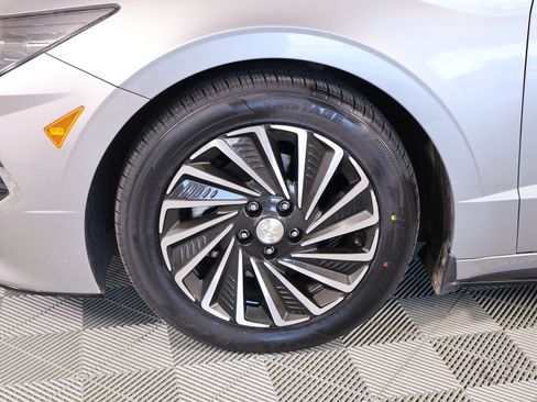 Used 2021 Hyundai Sonata Limited image 17