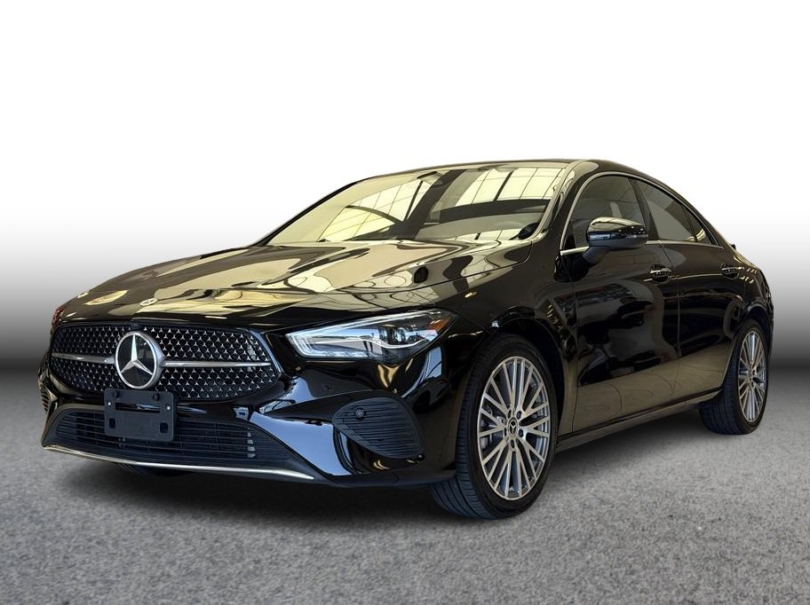 Used 2025 Mercedes-Benz CLA 250 4MATIC image 1