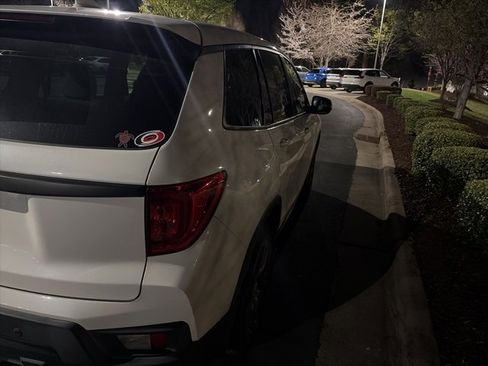 Used 2022 Honda Passport EX-L image 9