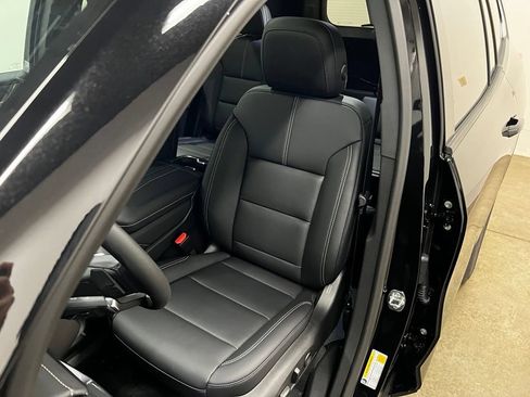 New 2026 GMC Acadia Elevation w/ Elevation Premium Package AWD/4WD image 26