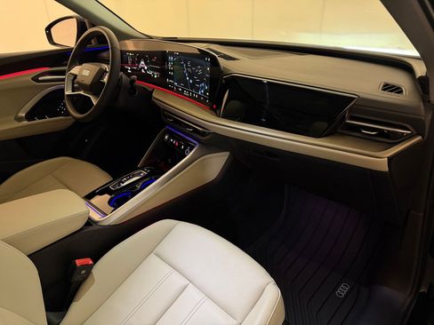 Used 2025 Audi Q5 Premium Plus w/ Premium Plus image 34