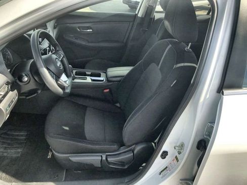 Used 2024 Nissan Sentra SV image 11