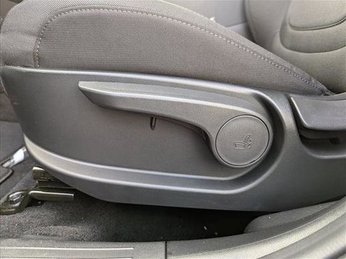 New 2026 Hyundai Tucson SE image 11