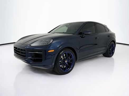 Certified 2026 Porsche Cayenne GTS AWD/4WD image 1