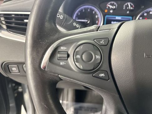 Used 2018 Buick Enclave Essence AWD/4WD image 13