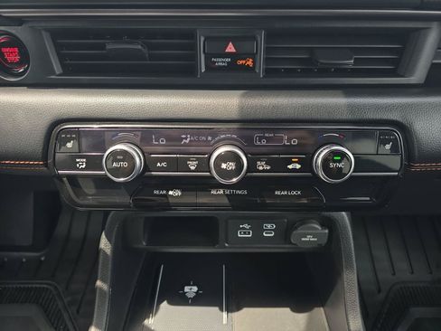 Used 2024 Honda Pilot TrailSport image 20