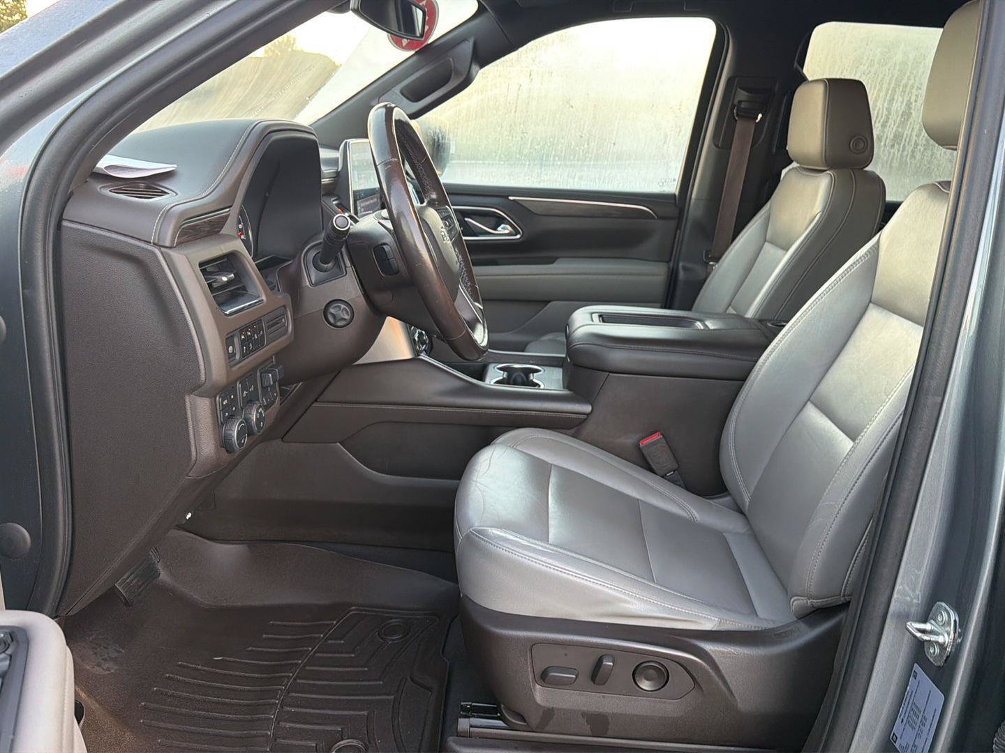Used 2021 Chevrolet Tahoe Z71 w/ Z71 Off-Road Package AWD/4WD image 10