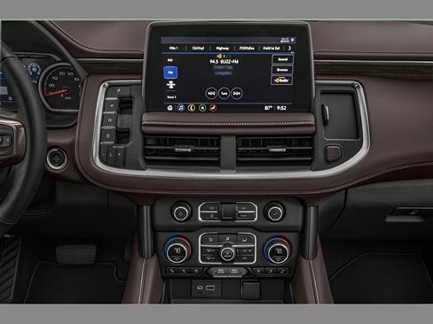 Used 2024 Chevrolet Tahoe High Country AWD/4WD image 14