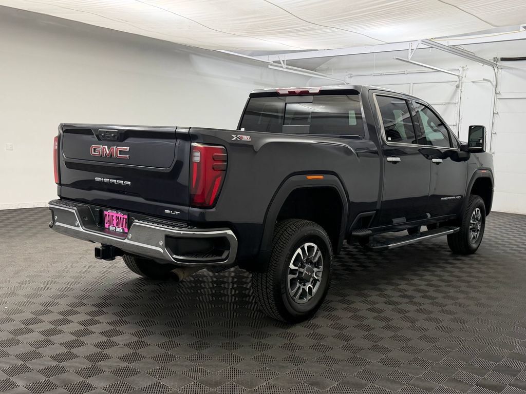 Used 2024 GMC Sierra 2500 SLT w/ SLT Premium Package AWD/4WD image 8