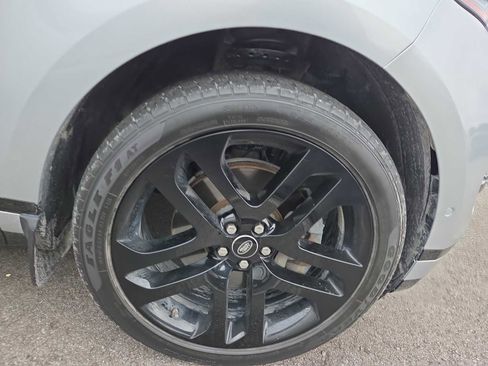 Used 2020 Land Rover Range Rover Evoque R-Dynamic SE image 2