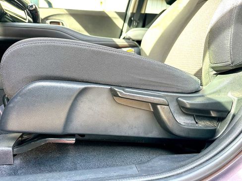 Used 2021 Honda HR-V EX image 14