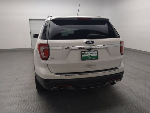 Used 2018 Ford Explorer XLT w/ Equipment Group 202A FWD image 6