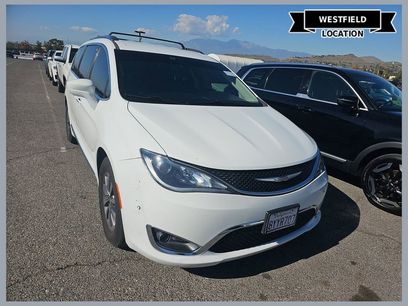 Used 2020 Chrysler Pacifica Touring-L Plus