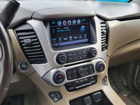 Used 2017 GMC Yukon SLT w/ Open Road Package image 28