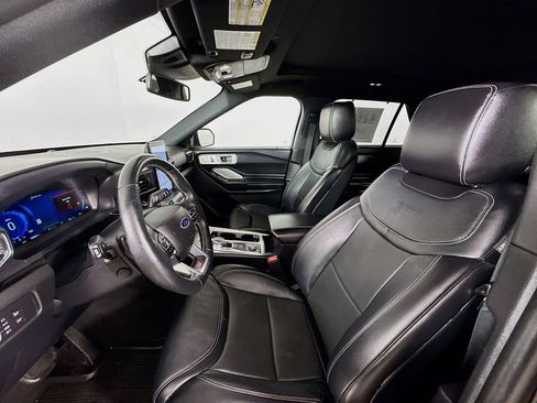 Used 2020 Ford Explorer ST w/ ST Street Pack image 24