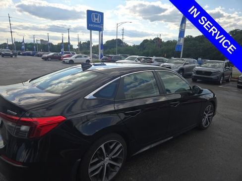 Used 2024 Honda Civic Touring image 4
