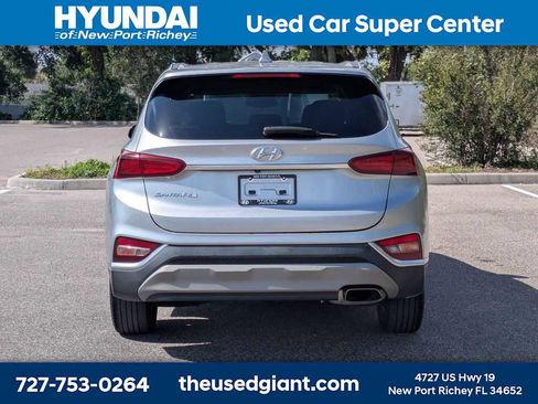 Used 2020 Hyundai Santa Fe SEL FWD image 4