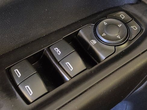 Used 2020 Chevrolet Silverado 1500 Custom w/ Custom Value Package image 27